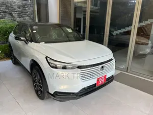 Honda Vezel Z Play Moon Roof 2026 SUV Brand New