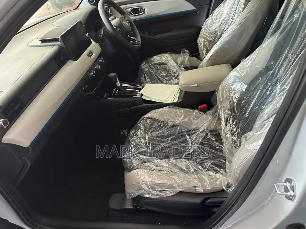 Honda Vezel Z Play Moon Roof 2026 SUV Brand New