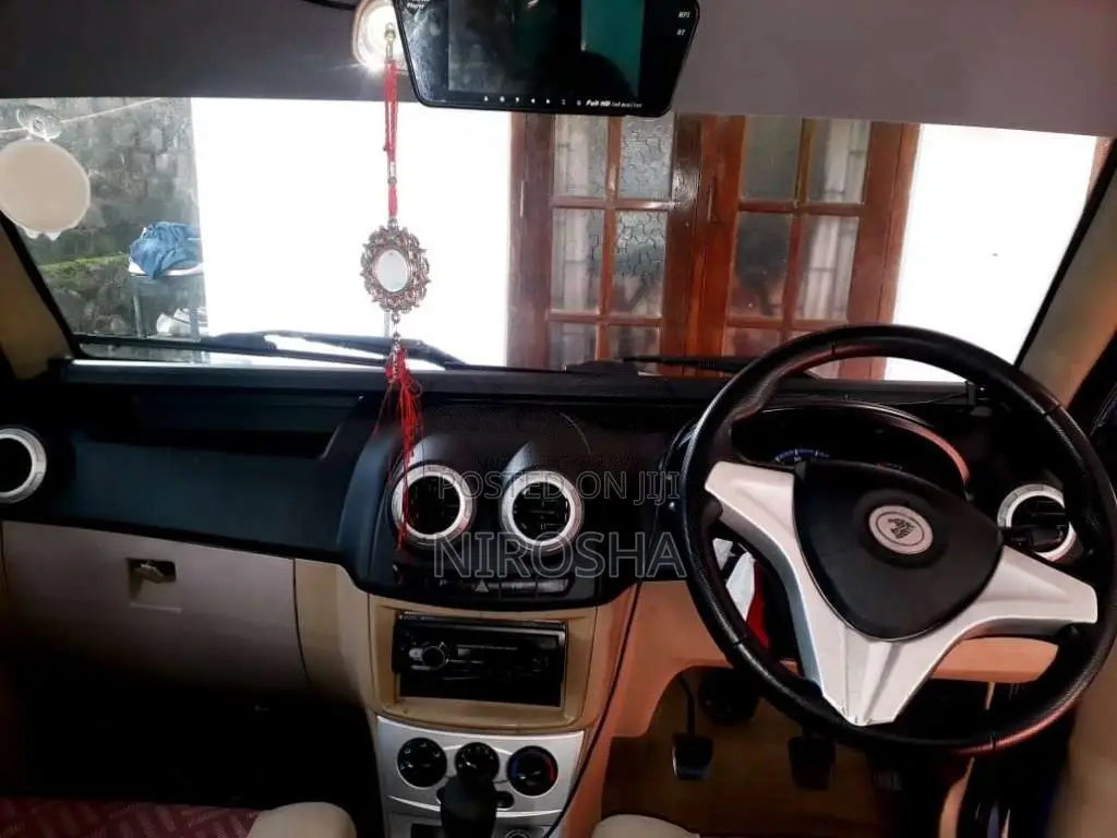 Micro Jeep 2014 SUV (Used)