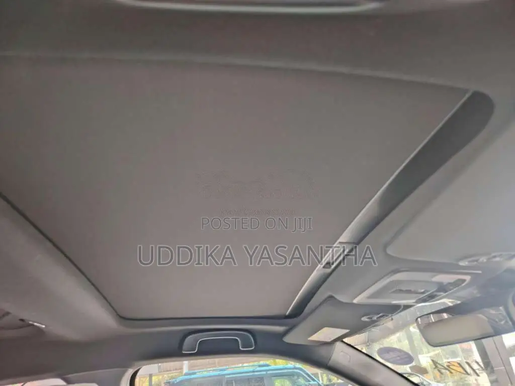 Honda Vezel Z Play 2025 SUV Unregistered (Recondition)