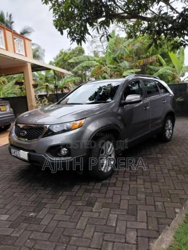 Kia Sorento 2011 SUV (Used)