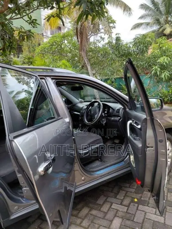 Kia Sorento 2011 SUV (Used)