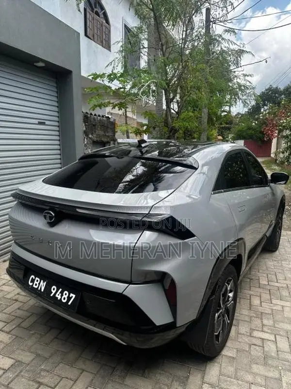 Tata Curvv 2025 SUV (Used)