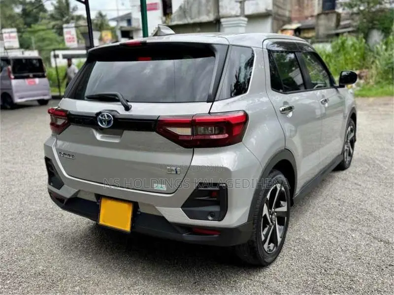 Toyota Raize 2022 SUV (Used)