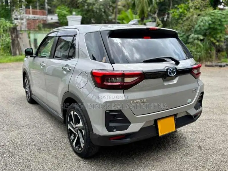 Toyota Raize 2022 SUV (Used)