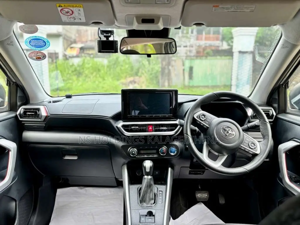 Toyota Raize 2022 SUV (Used)