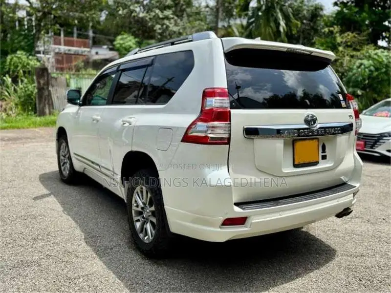 Toyota Land Cruiser Prado 2017 SUV (Used)
