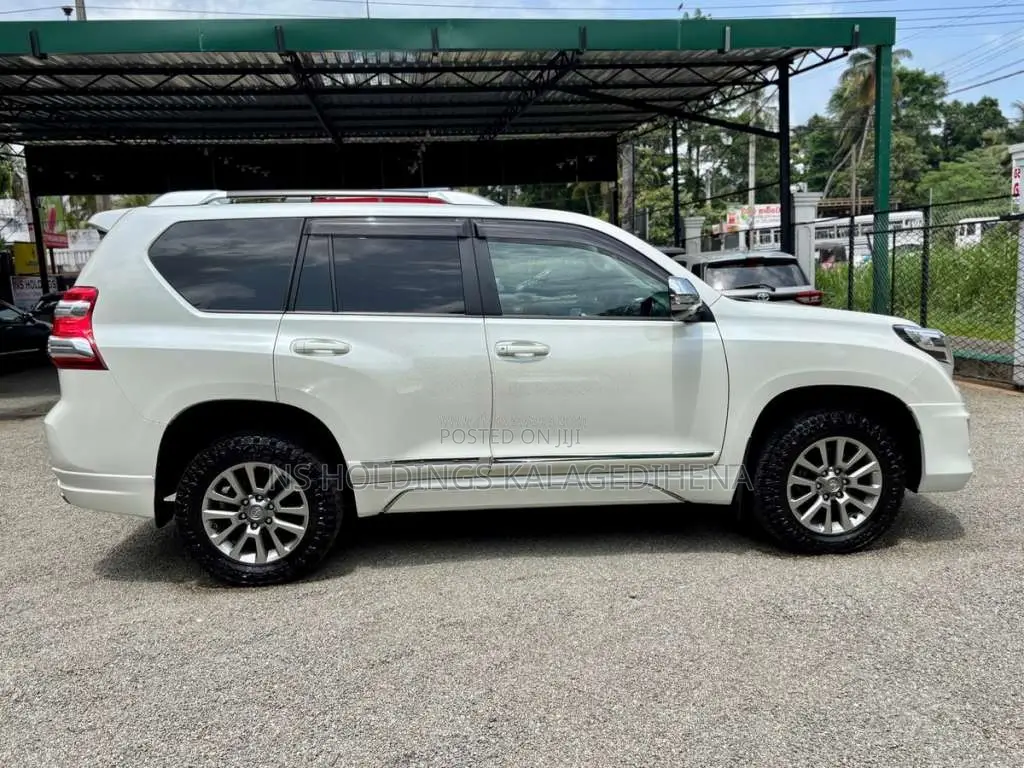Toyota Land Cruiser Prado 2017 SUV (Used)