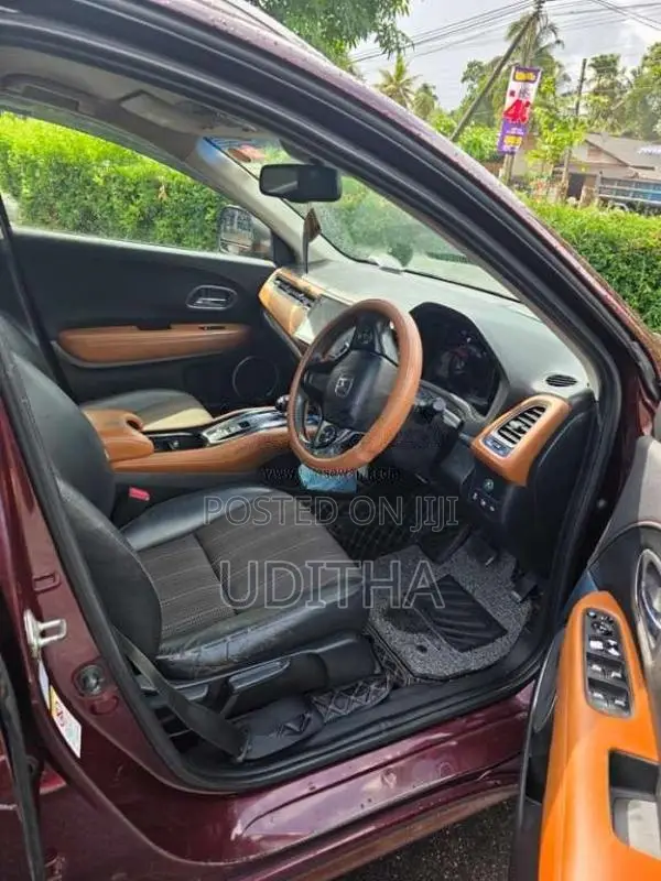 Honda Vezel Orange Pack 2014 SUV (Used)