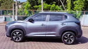 Nissan Magnite TEKNA PLUS EZ-SHIFT 2025 SUV (Used)
