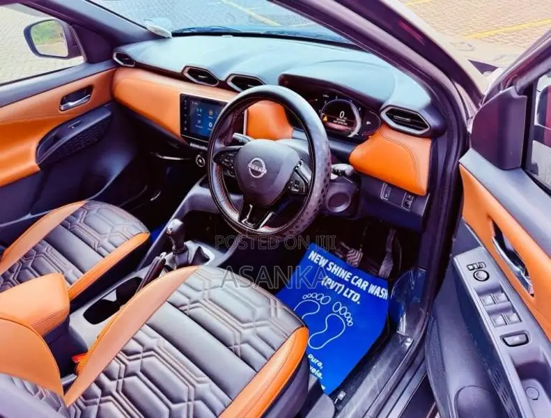Nissan Magnite TEKNA PLUS EZ-SHIFT 2025 SUV (Used)