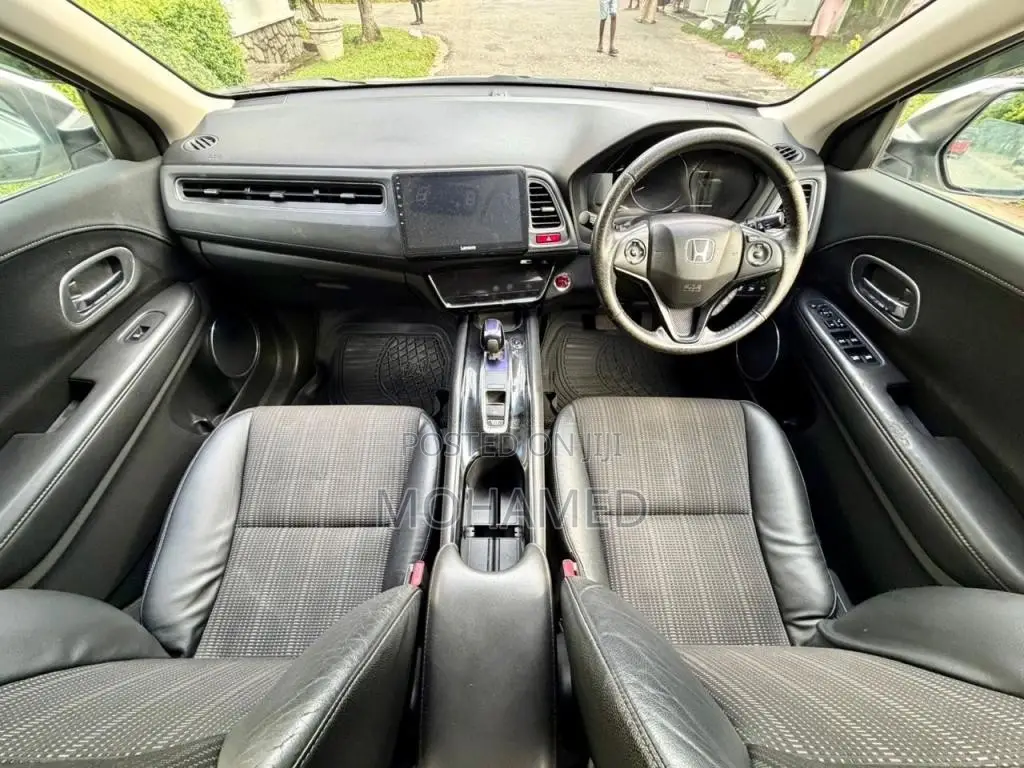 Honda Vezel 2014 SUV (Used)