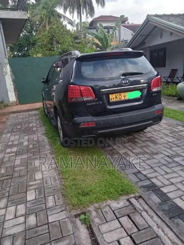 Kia Sorento 2011 SUV (Used)