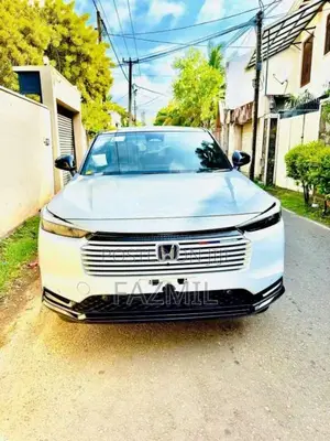 Honda Vezel Z Play Moon Roof 2026 SUV Brand New
