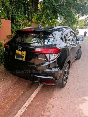 Honda Vezel 2015 SUV (Used)
