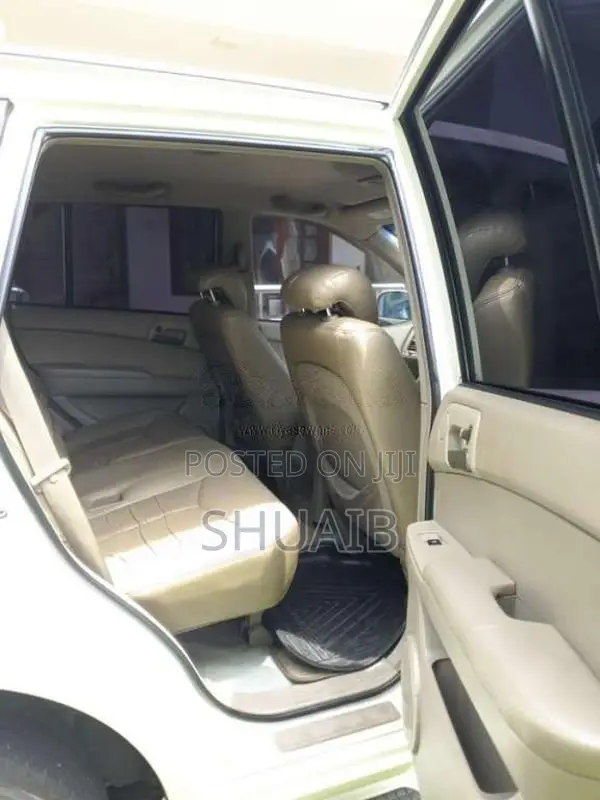 Micro Kyron 2009 SUV (Used)