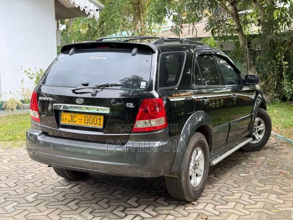Kia Sorento 2004 SUV (Used)