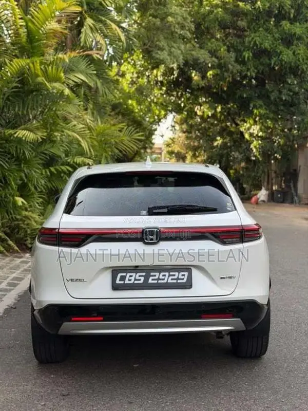 Honda Vezel 2024 SUV (Used)