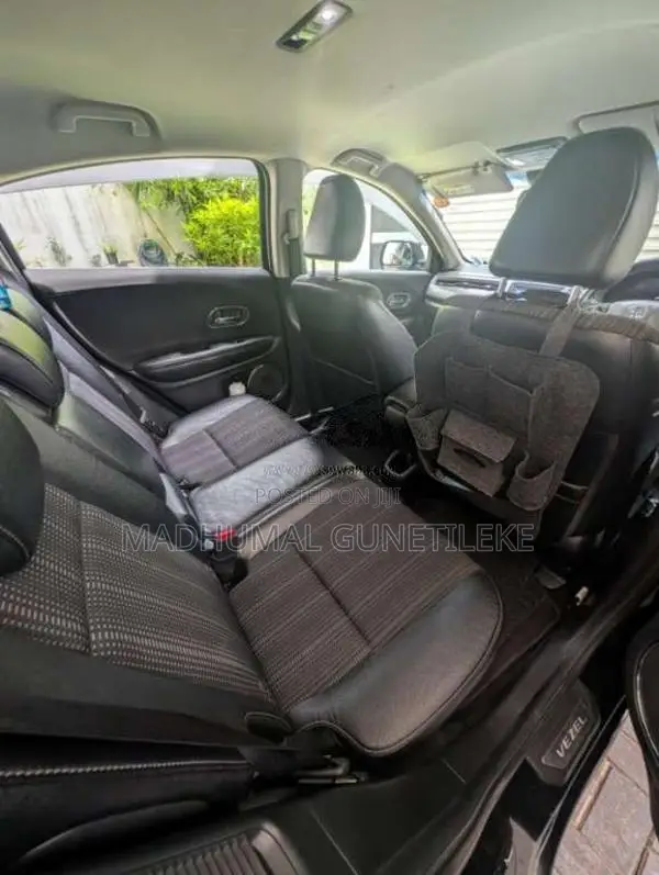 Honda Vezel 2015 SUV (Used)