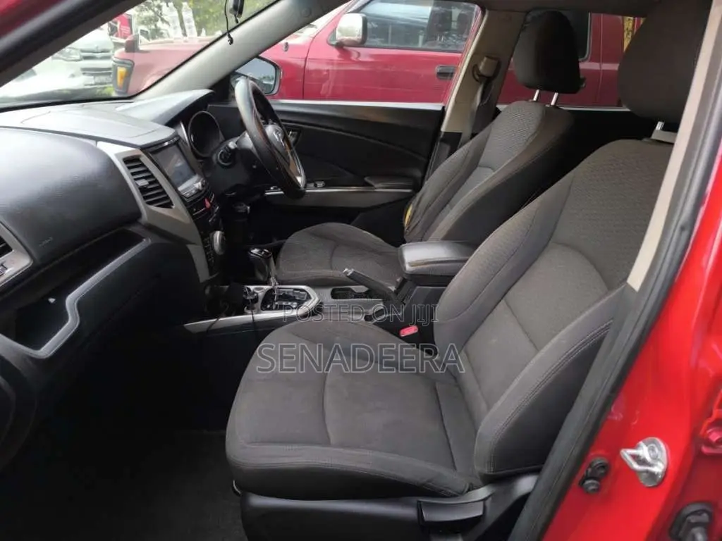 Micro Tivoli 2015 SUV (Used)