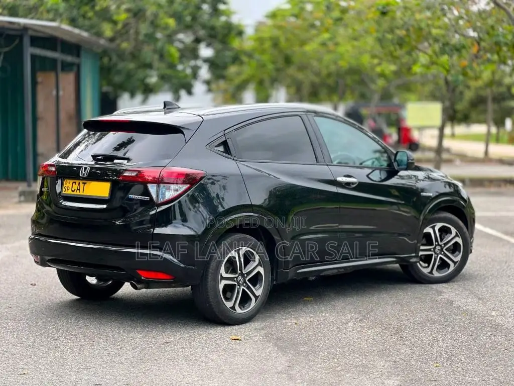 Honda Vezel Z Grade 2014 SUV (Used)