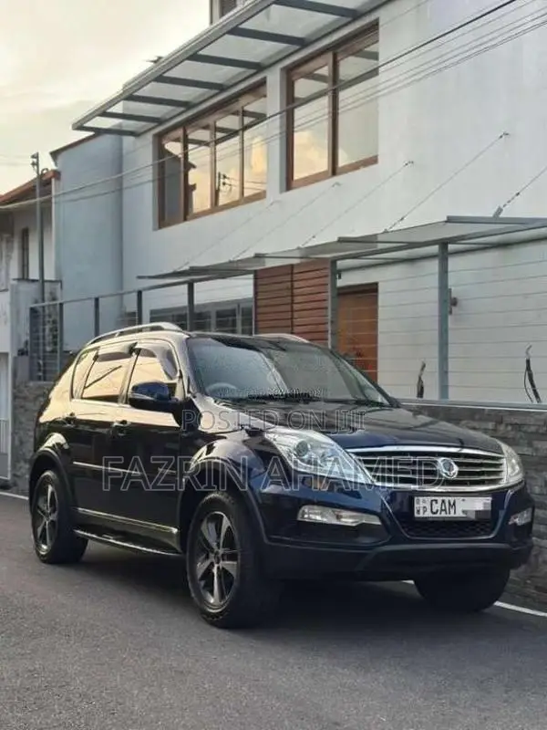Micro Rexton 2015 SUV (Used)