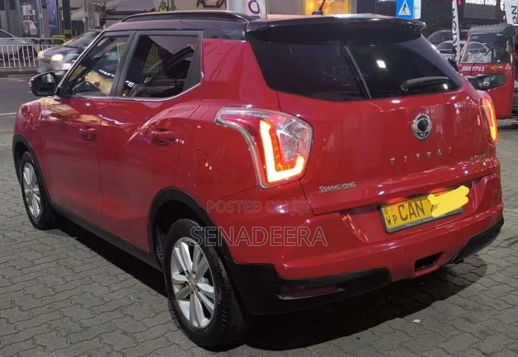 Micro Tivoli 2015 SUV (Used)