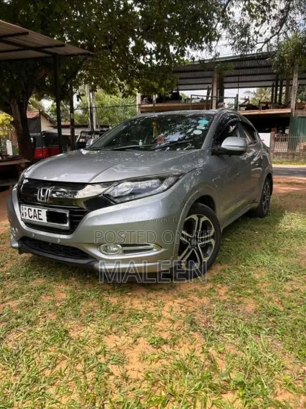 Honda Vezel 2014 SUV (Used)