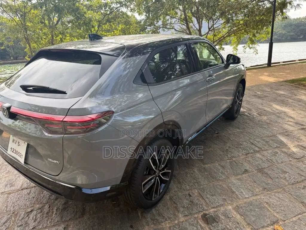 Honda Vezel Z Play 2024 SUV Unregistered (Recondition)