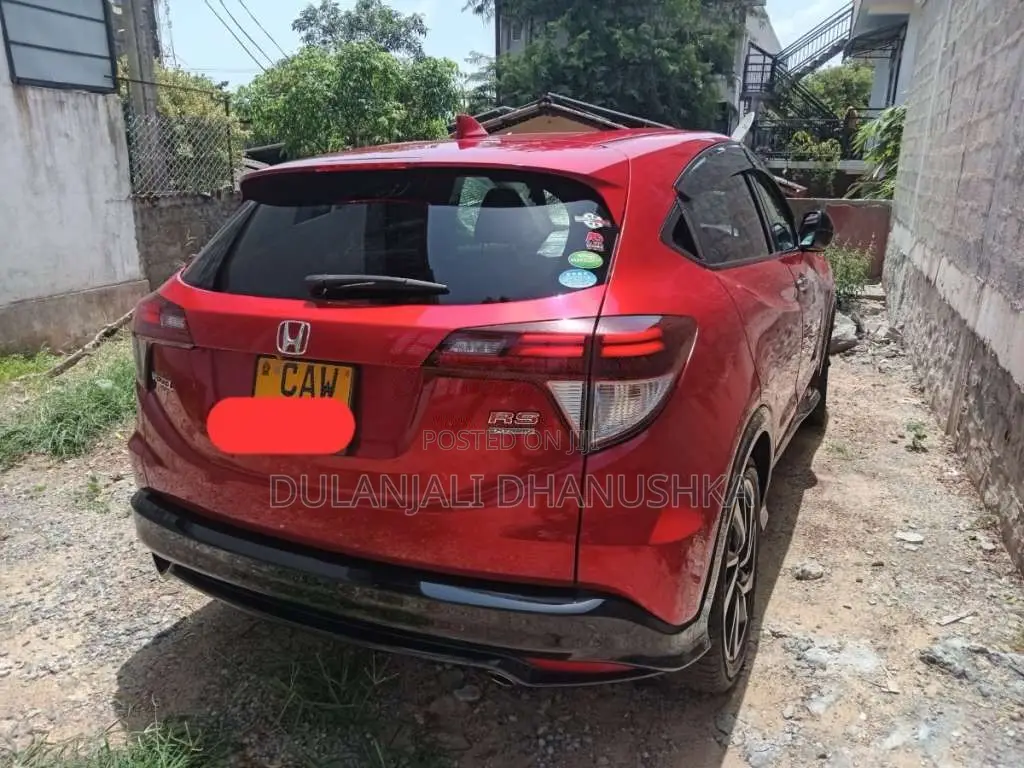 Honda Vezel Rs 2016 SUV (Used)