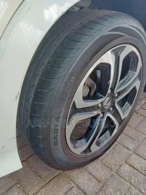 Honda Vezel 2014 SUV (Used)