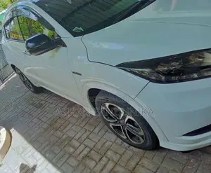 Honda Vezel 2014 SUV (Used)