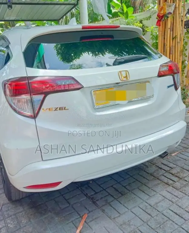 Honda Vezel 2014 SUV (Used)