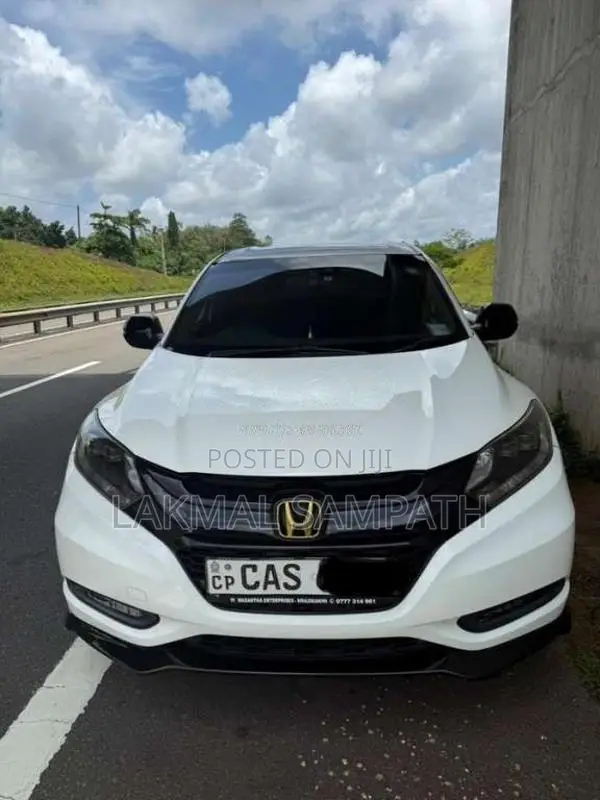 Honda Vezel Rs 2016 SUV (Used)