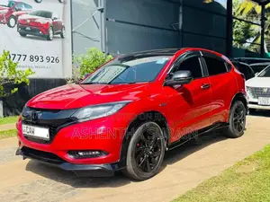 Honda Vezel Rs Sensing 2017 SUV (Used)