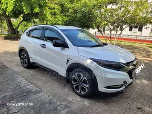 Honda Vezel 2014 SUV (Used)