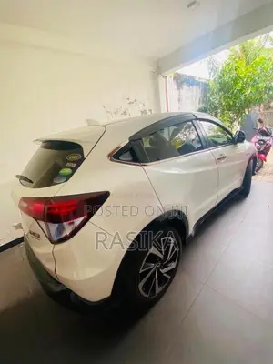 Honda Vezel 2017 SUV (Used)