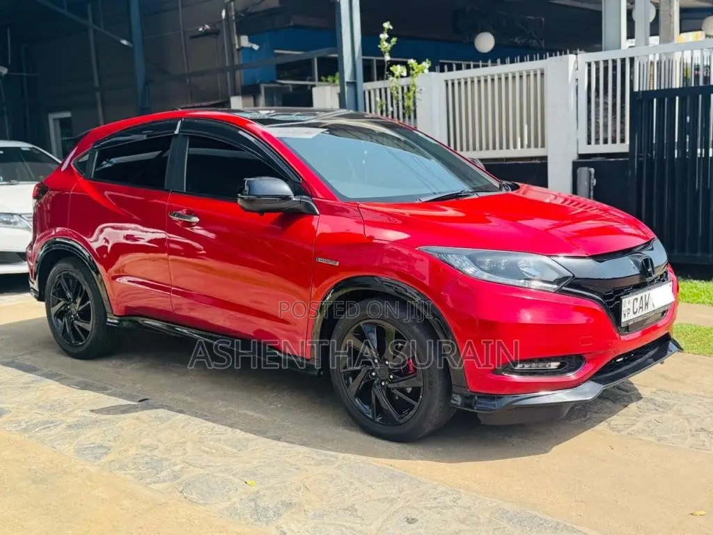 Honda Vezel Rs Sensing 2017 SUV (Used)