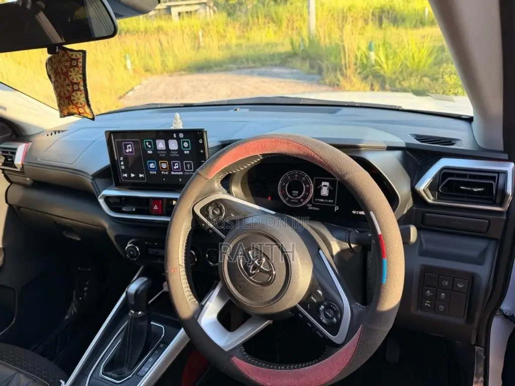 Toyota Raize 2023 SUV (Used)