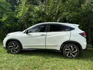 Honda Vezel Rs 2016 SUV (Used)