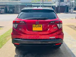 Honda Vezel Rs Sensing 2017 SUV (Used)