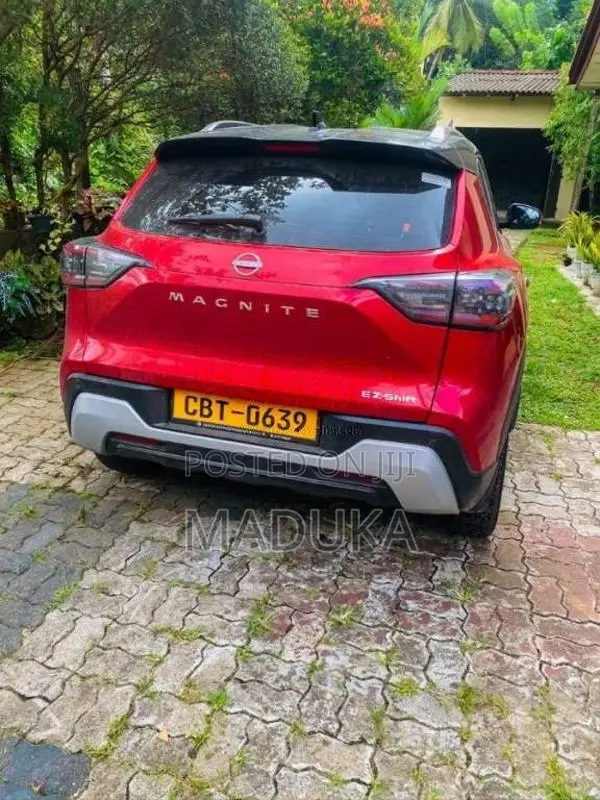 Nissan Magnite 2025 SUV (Used)