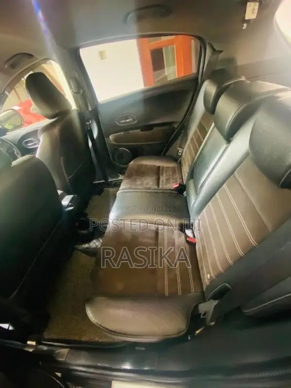 Honda Vezel 2017 SUV (Used)