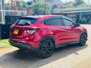 Honda Vezel Rs Sensing 2017 SUV (Used)