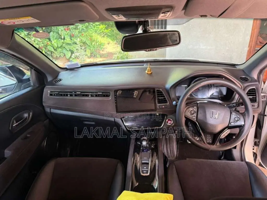 Honda Vezel Rs 2016 SUV (Used)