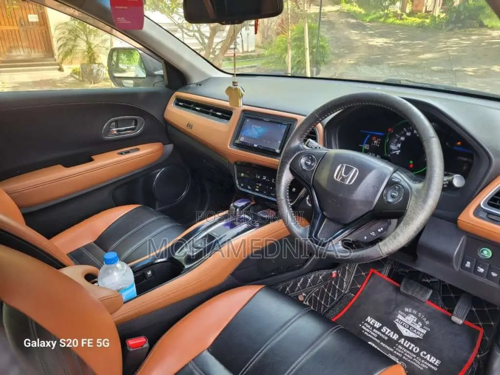 Honda Vezel 2014 SUV (Used)