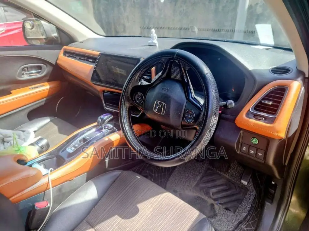 Honda Vezel 2014 SUV (Used)