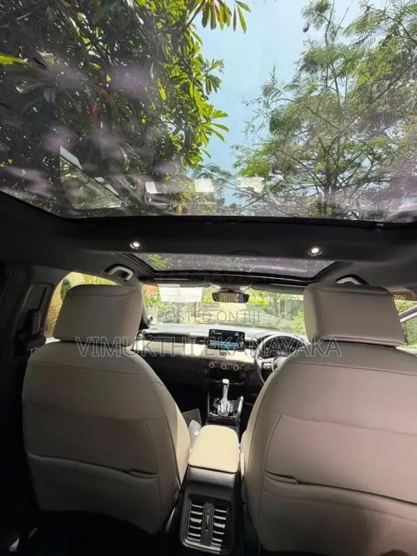Honda Vezel Z Play MOONROOF 2026 SUV Brand New