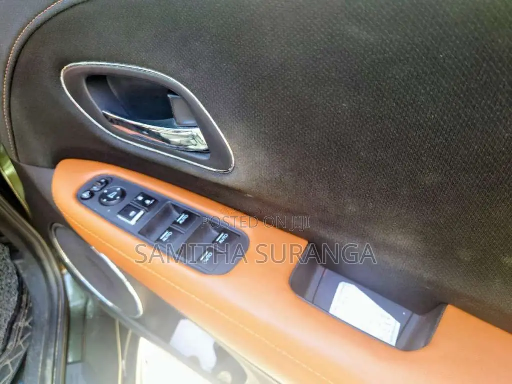 Honda Vezel 2014 SUV (Used)