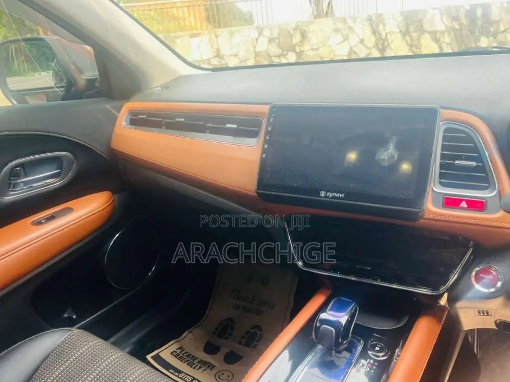 Honda Vezel 2015 SUV (Used)